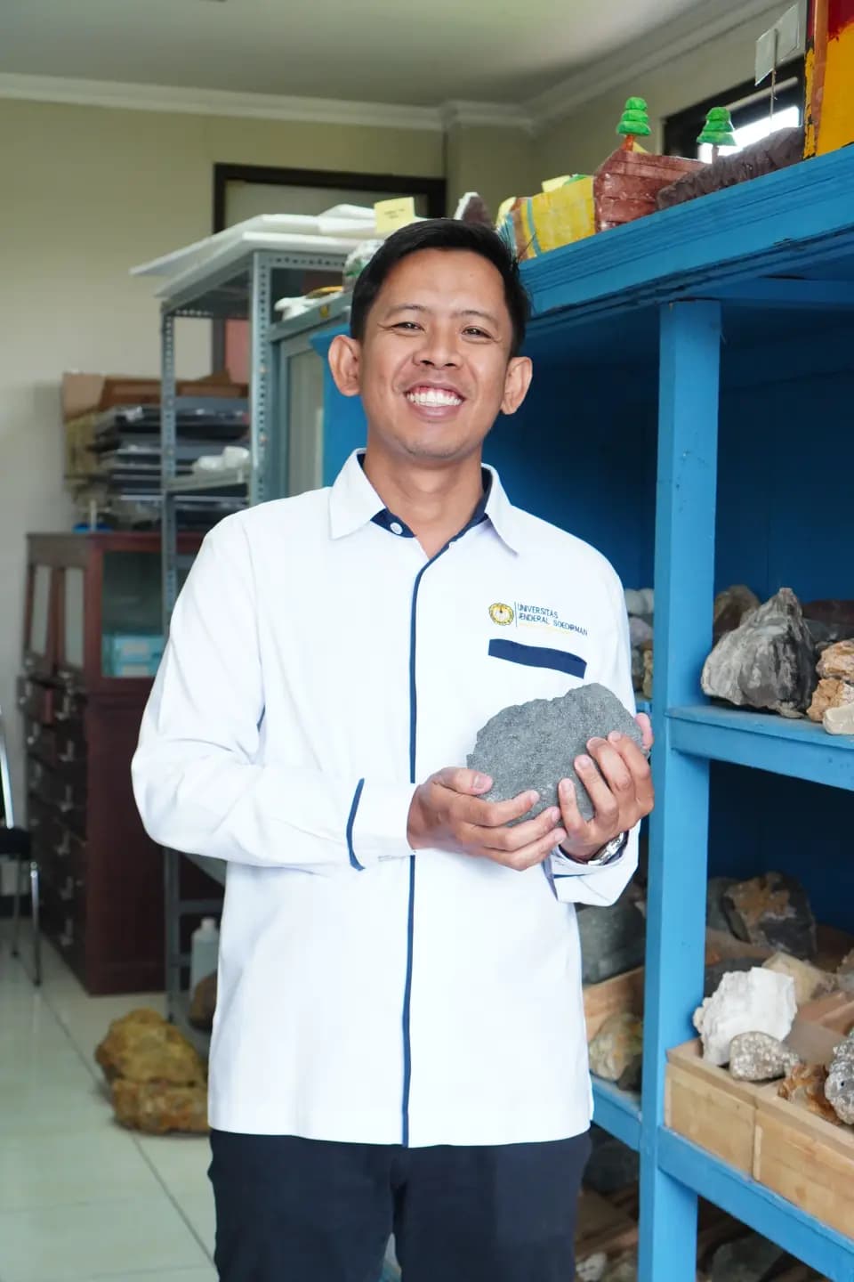 Memahami Dinamika Geologi Indonesia: Dari Aktivitas Erupsi Gunungapi hingga Mitigasi Bencana