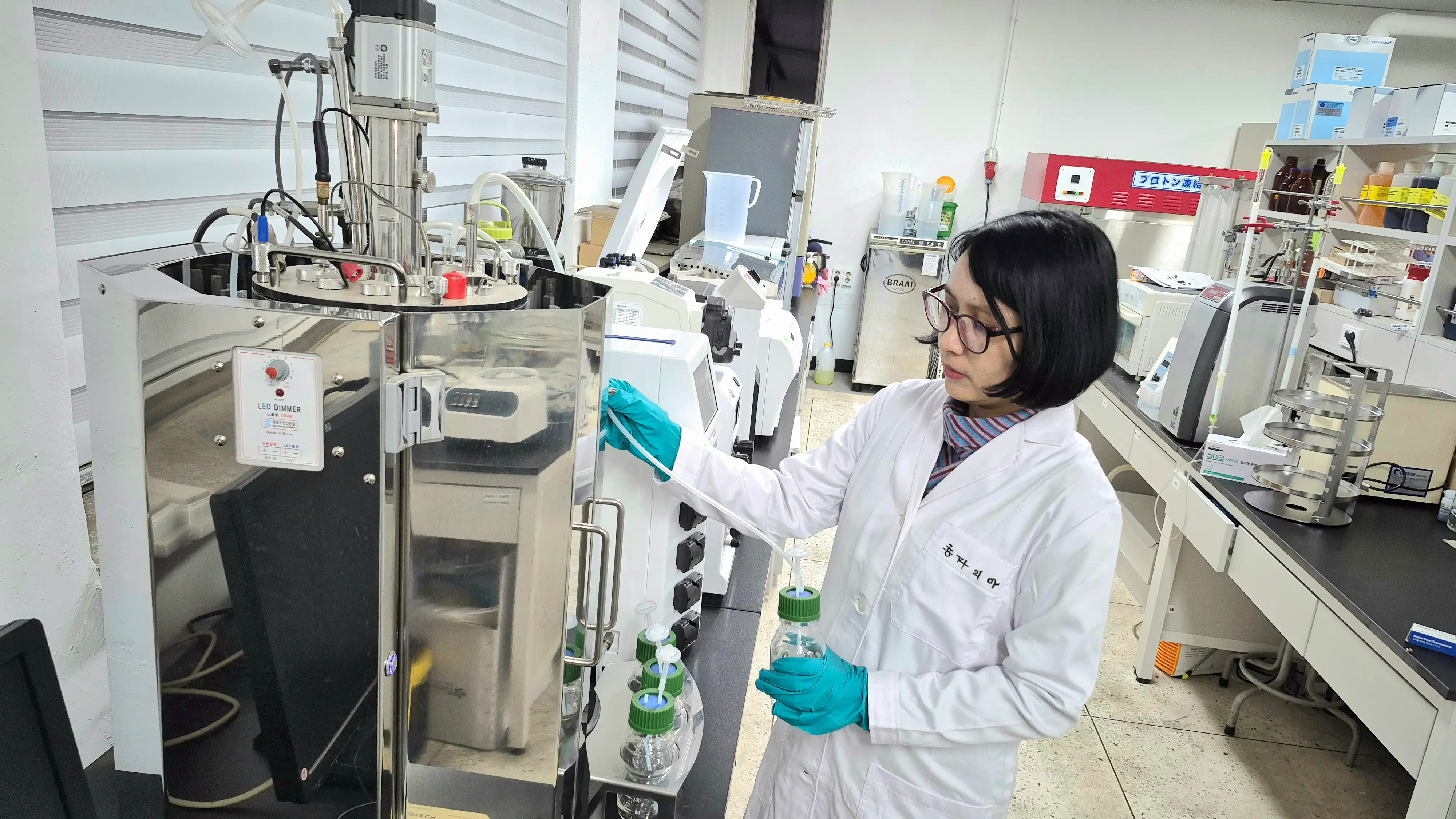 Lab Foodtech, instrument.jpeg