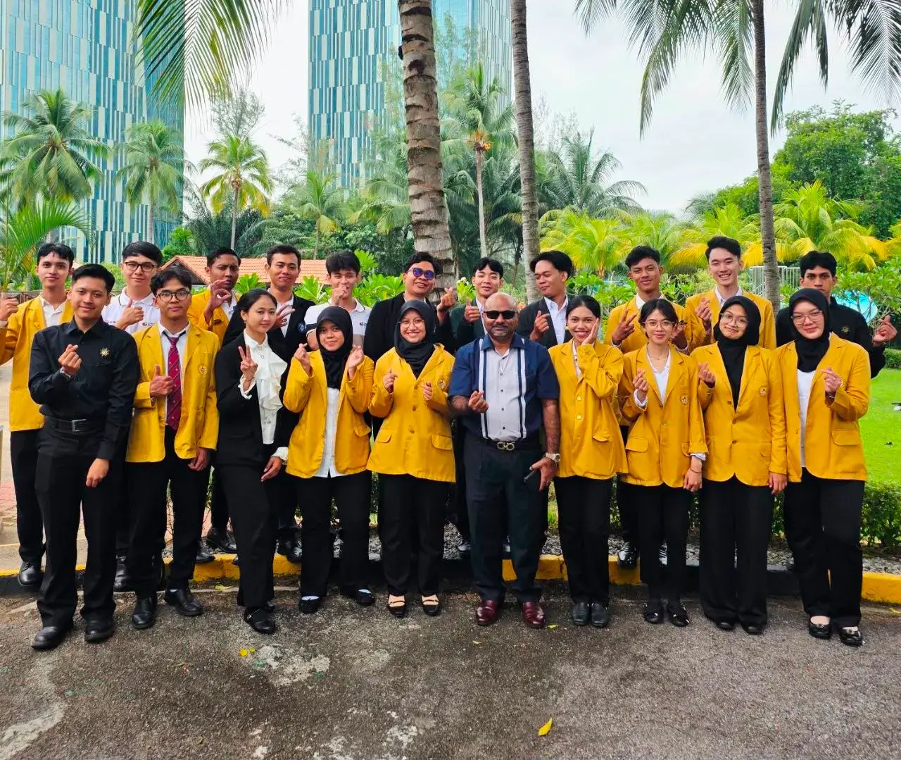 Sepuluh Mahasiswa FIB Unsoed Ikuti Program Magang Internasional di Malaysia