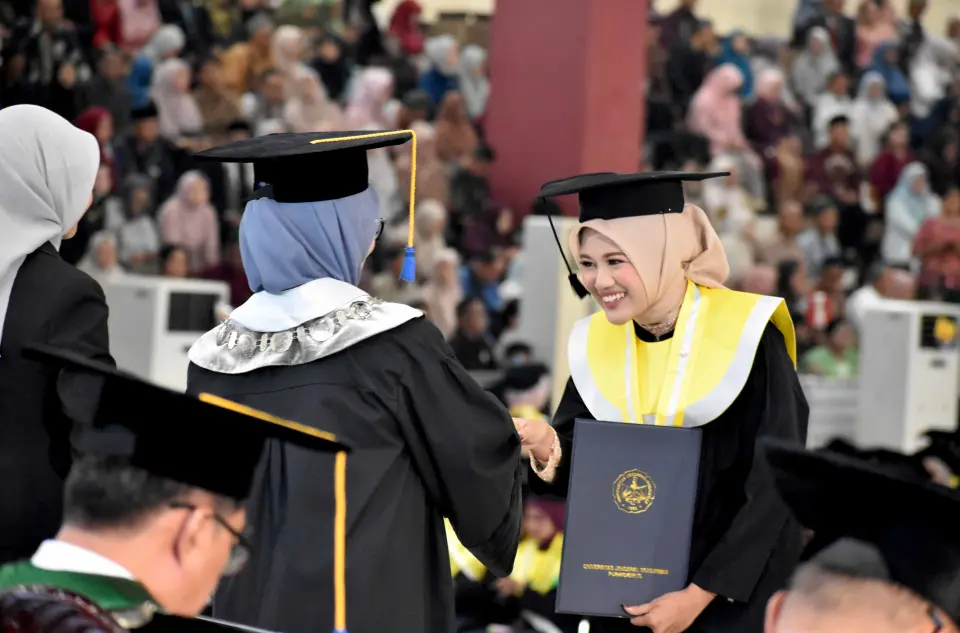 Unsoed Wisuda 1.521 Lulusan, Rektor Tekankan Semangat Pantang Menyerah