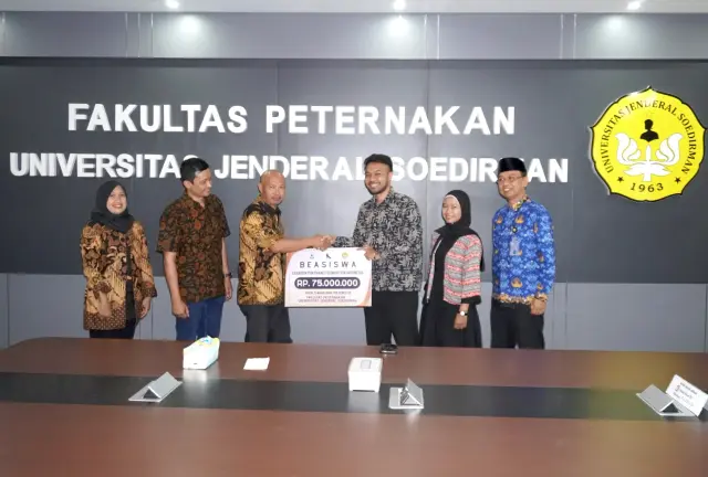 Perkuat Sinergi Industri dan Kampus, Charoen Pokphand Indonesia Salurkan Beasiswa untuk 25 Mahasiswa