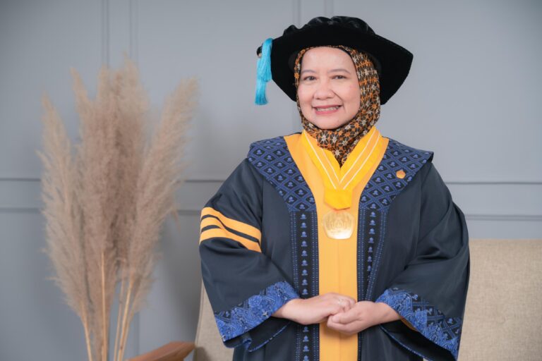 Dr. Dyah Tjaturrini, M.Si.