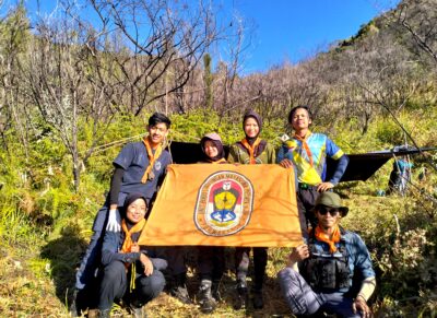 UPL MPA LUNSOED Laksanakan Tahap Pengembaraan di Gunung Lawu