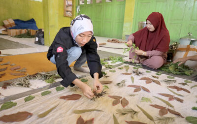 Mewujudkan Pembangunan Berkelanjutan melalui Batik Ekologis bersama Kelompok Difabel