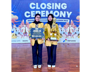 Tim FEB UNSOED Sukses Raih Juara 3 Ajang Indonesia Accounting Challenge 2024