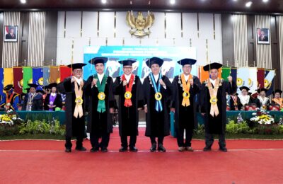 Para Wakil Rektor UNSOED Dikukuhkan Sebagai Profesor