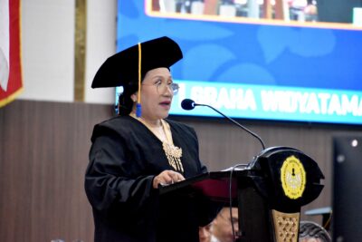 Prof. Dr. Trisnowati Budi Ambarningrum, M.Si