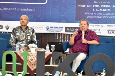 Pemaparan materi dari Onno W. Purbo