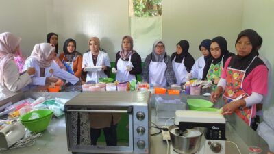 Mengoptimalkan Potensi Singkong sebagai Bahan Baku Pangan yang Bergizi Tinggi dan Kekinian bagi Peningkatan Daya Saing UMKM Banjarnegara