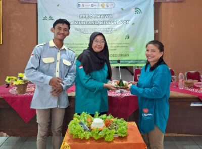 PPK ORMAWA UKMPR Unsoed Resmikan SEKAR, Wadah Perempuan Kreatif dan Responsif di Desa Muntang