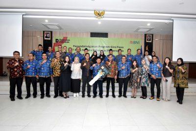 Perkuat Kolaborasi, BNI Teken Kerja Sama Giro Flexa dan Serahkan Kendaraan Operasional ke Unsoed