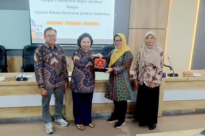 Penyerahan Cinderamata