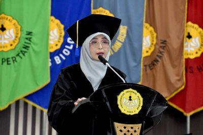 Prof. Aryuni Yuliantiningsih 