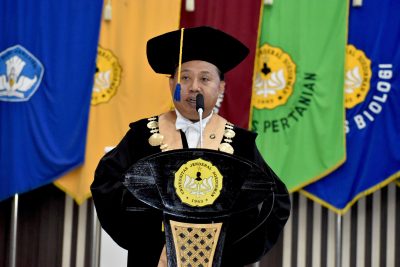 Rektor Unsoed Prof. Akhmad Sodiq