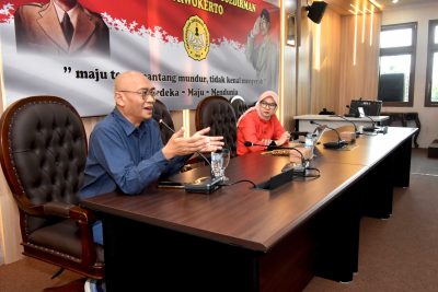 Menjawab Tantangan Era Digital, Unsoed Bekali Pengelola Medsos dengan Strategi Branding Baru